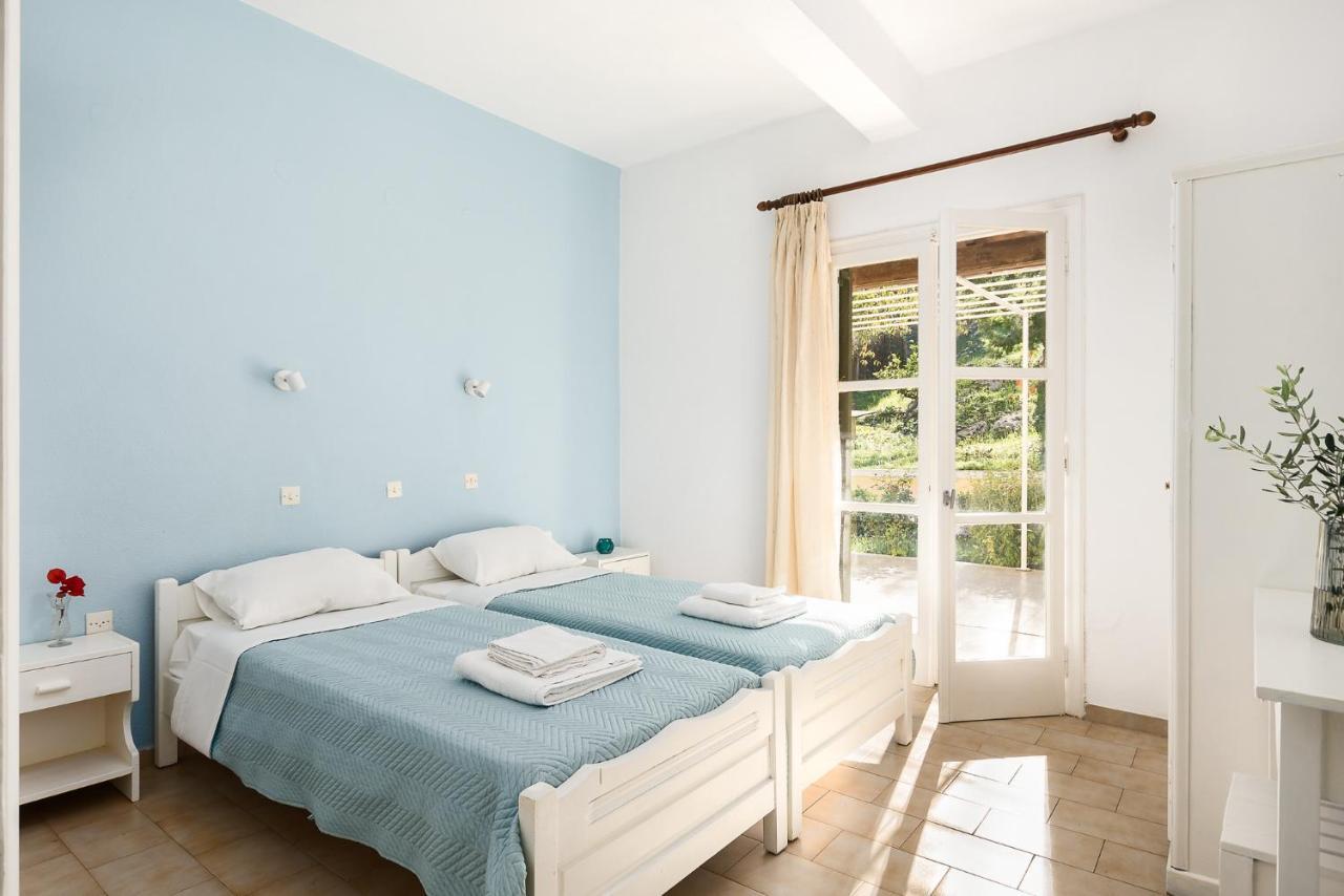 Apollon Apartments Kassiopi Exterior photo