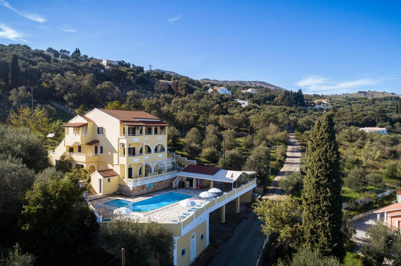 Apollon Apartments Kassiopi Exterior photo