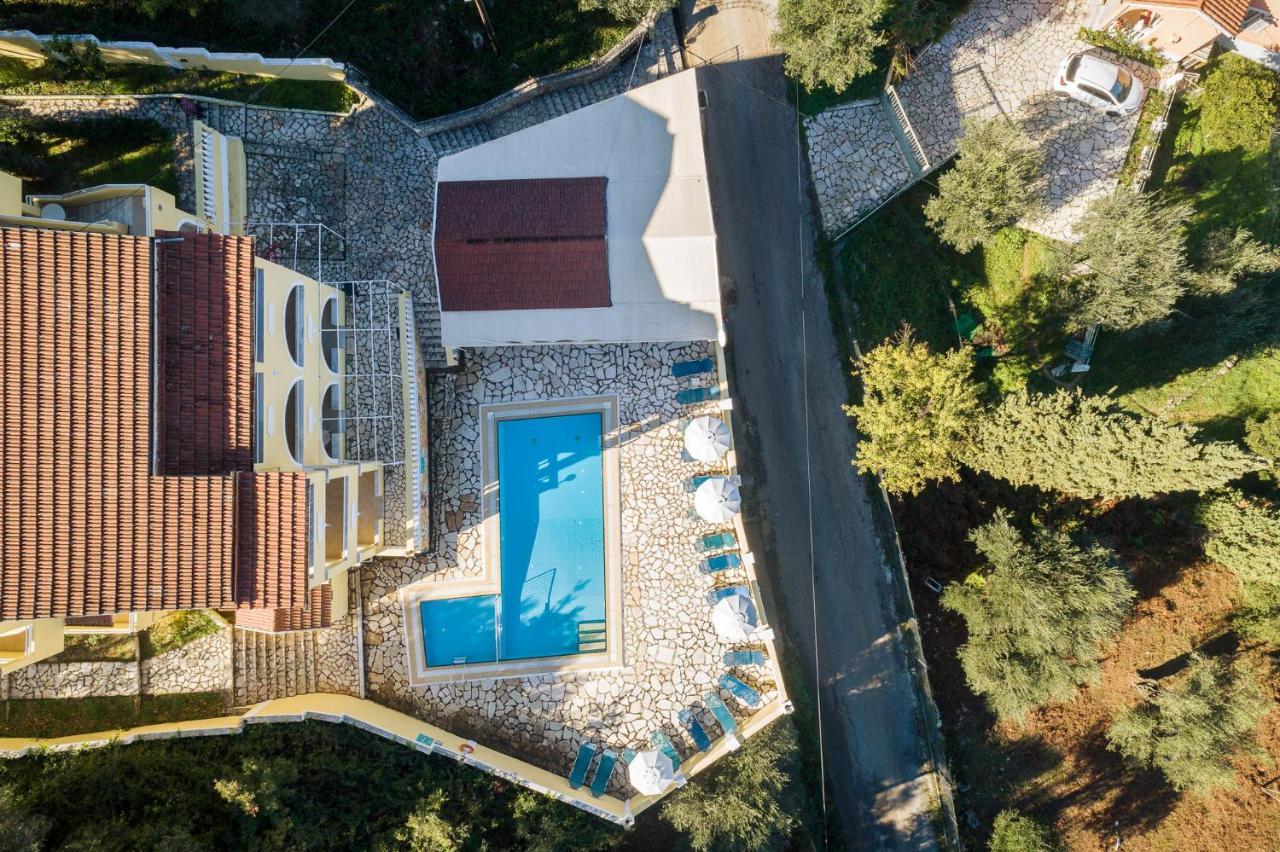 Apollon Apartments Kassiopi Exterior photo