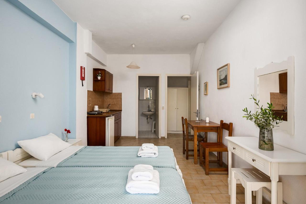 Apollon Apartments Kassiopi Exterior photo