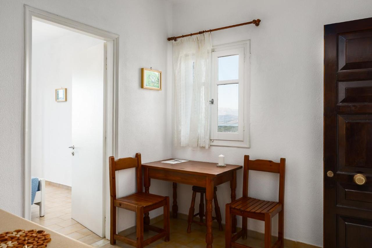 Apollon Apartments Kassiopi Exterior photo