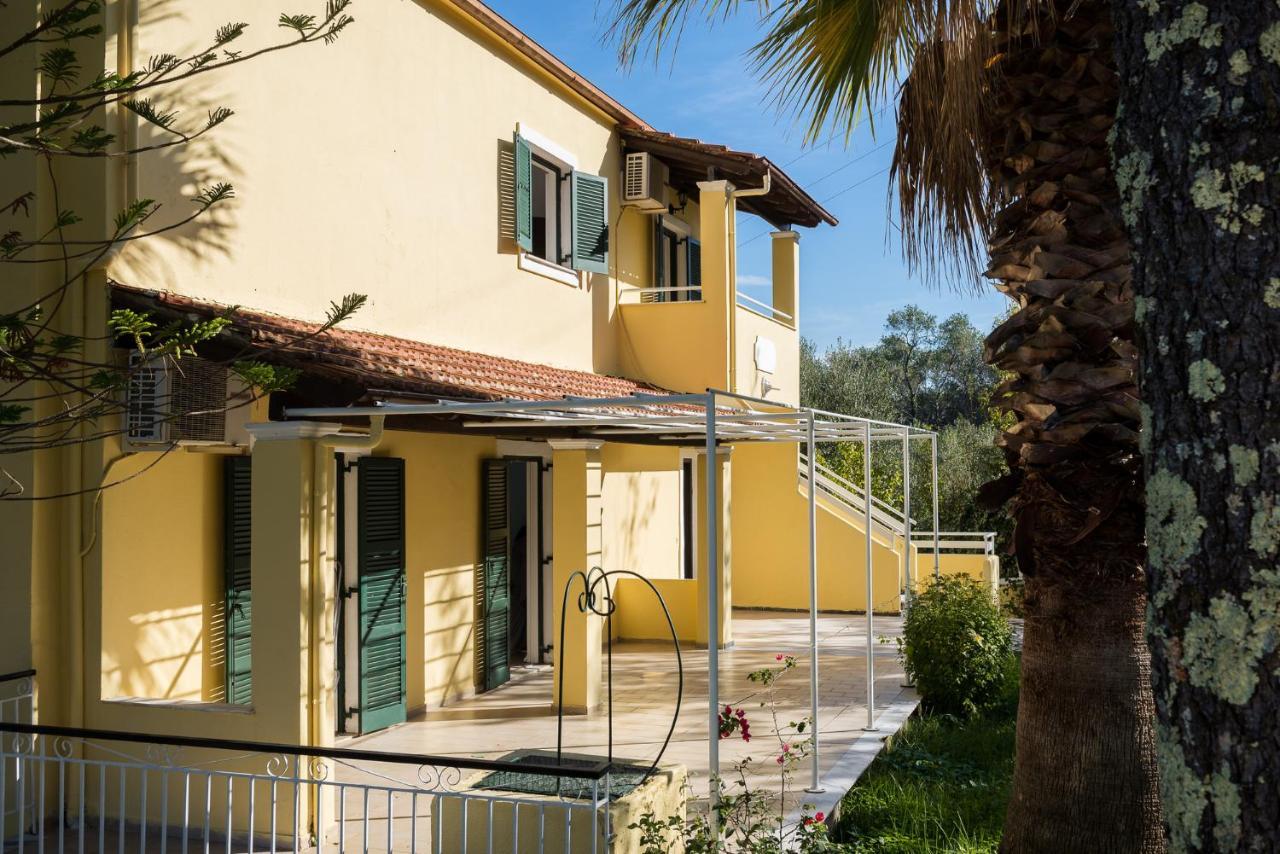 Apollon Apartments Kassiopi Exterior photo