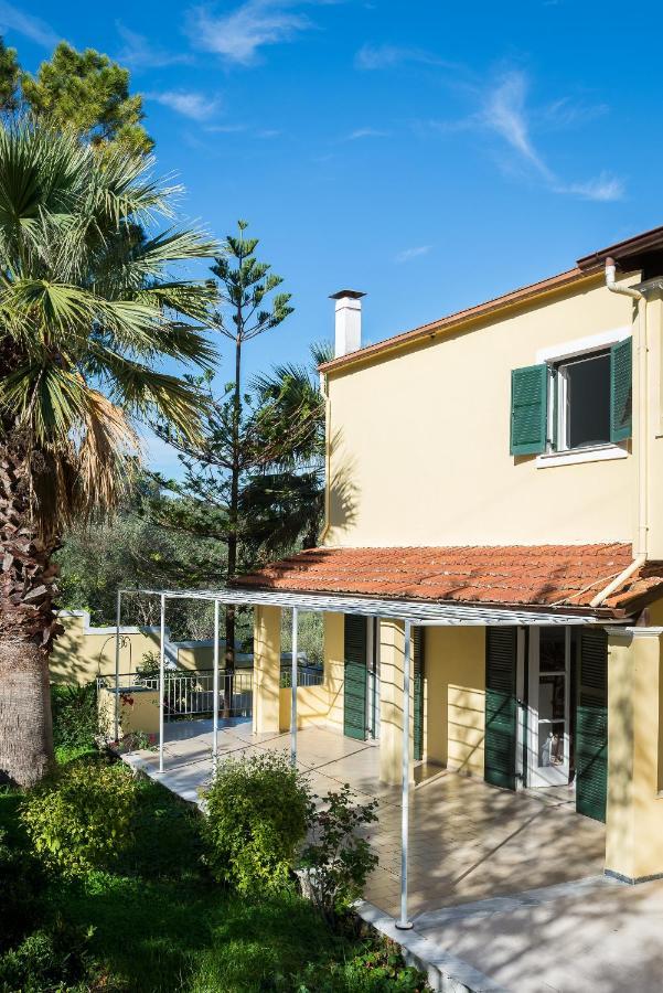 Apollon Apartments Kassiopi Exterior photo