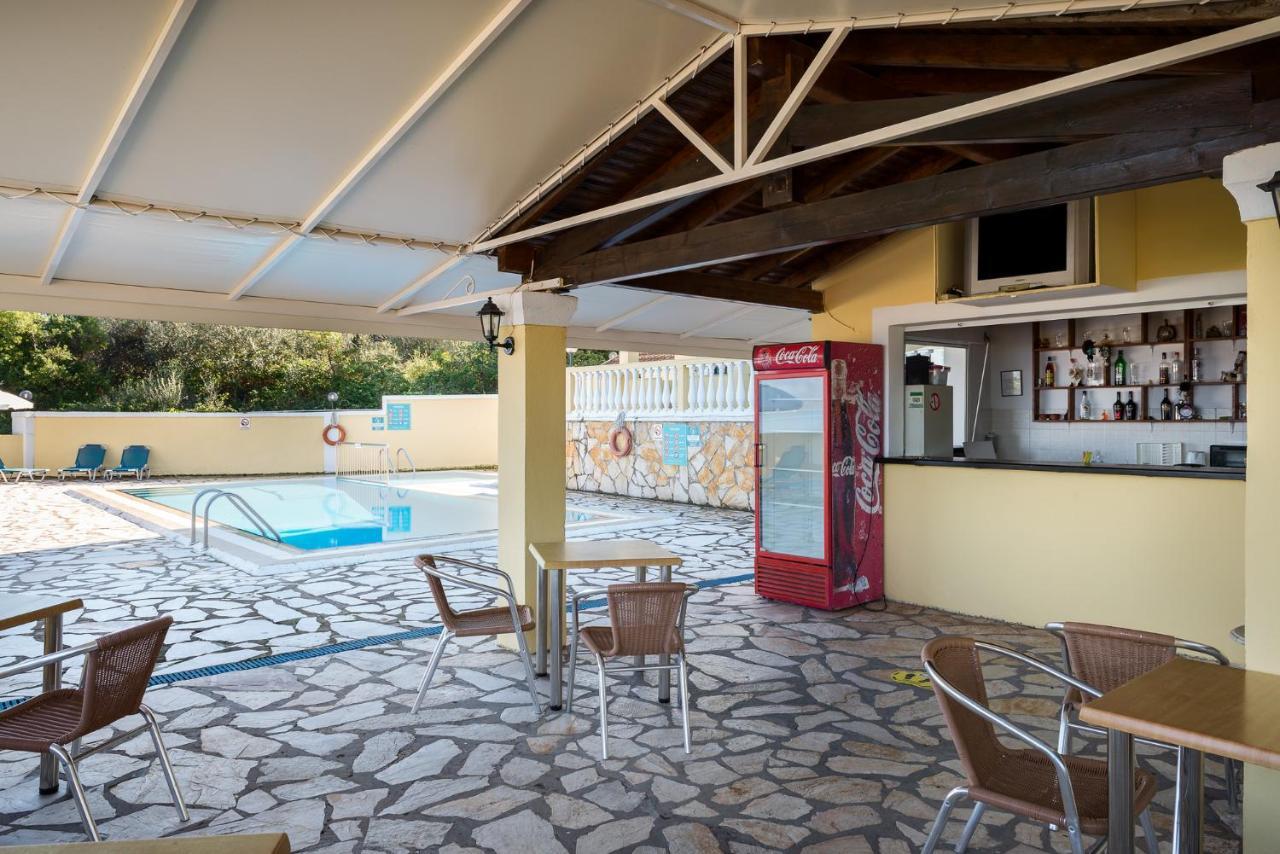 Apollon Apartments Kassiopi Exterior photo